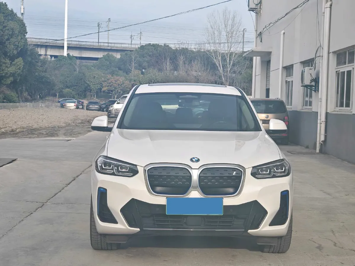 2022 BMW iX3 BEV 80KWH,autocango,china used car exporter,china ev exporter,chinese used car exporter,chinese used ev exporter