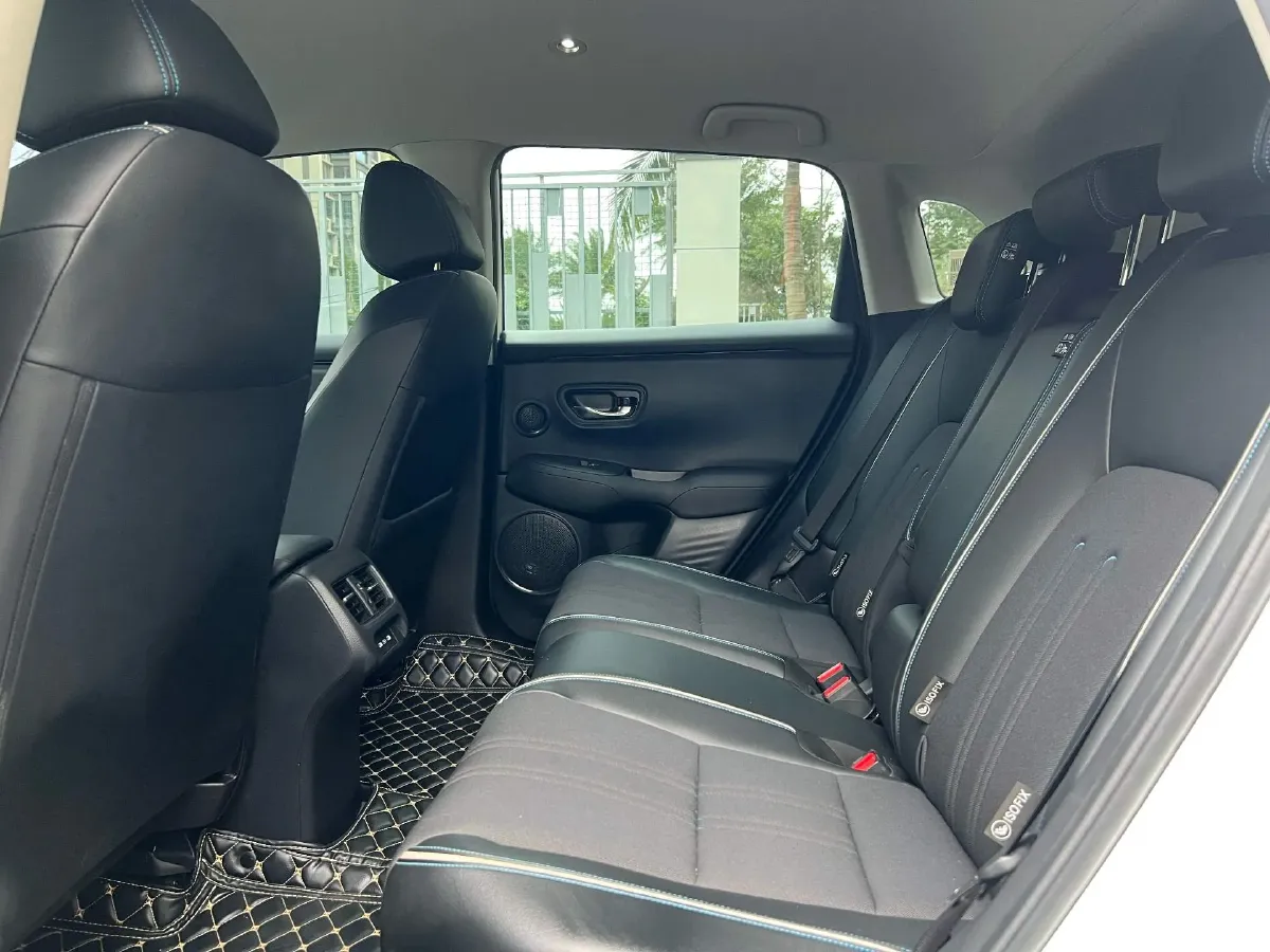 2023 Honda HR-V 1.5T 182HP L4 CVT,autocango,china used car exporter,china ev exporter,chinese used car exporter,chinese used ev exporter