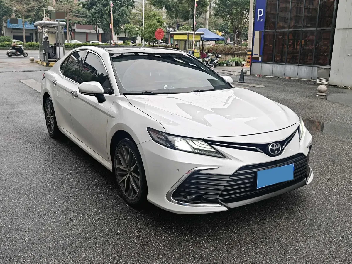 2021 Toyota Camry 2.5L 209HP L4 8AT,autocango,china used car exporter,china ev exporter,chinese used car exporter,chinese used ev exporter