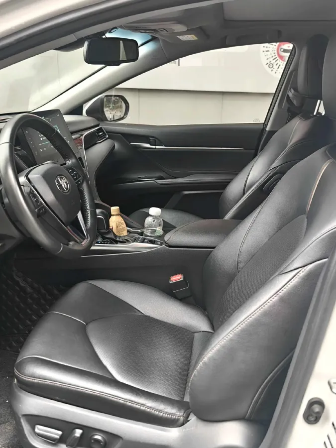 2021 Toyota Camry 2.5L 209HP L4 8AT,autocango,china used car exporter,china ev exporter,chinese used car exporter,chinese used ev exporter