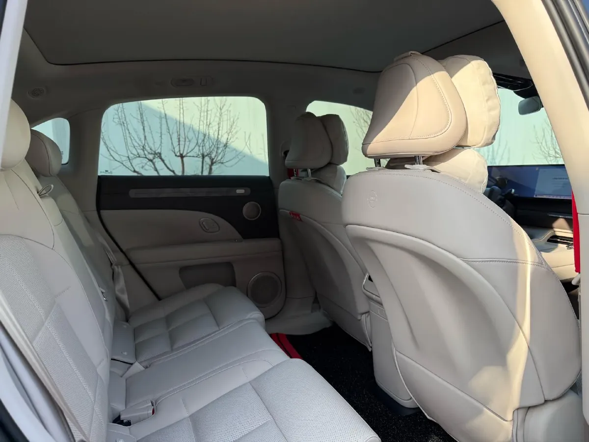 2026 IM LS6 REEV 155HP REEV,autocango,china used car exporter,china ev exporter,chinese used car exporter,chinese used ev exporter