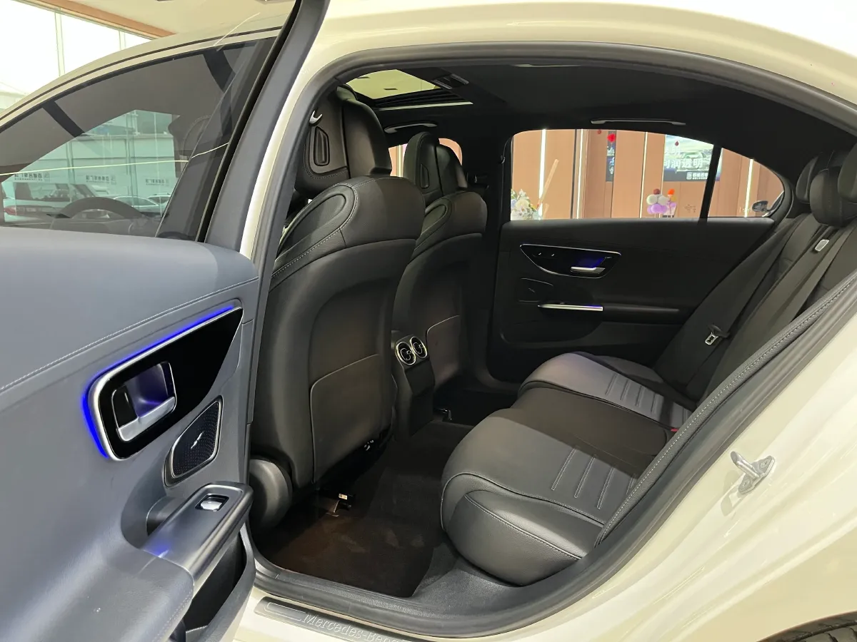 2023 Mercedes-Benz C Class 1.5T 170HP L4 9AT,autocango,china used car exporter,china ev exporter,chinese used car exporter,chinese used ev exporter