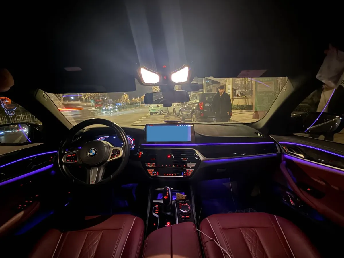 2021 BMW 5 Series 2.0T 184HP L4 8AT,autocango,china used car exporter,china ev exporter,chinese used car exporter,chinese used ev exporter