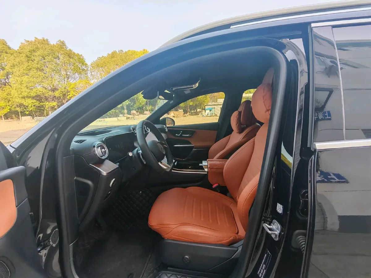 2024 Mercedes-Benz GLC Class 2.0T 258HP L4 9AT,autocango,china used car exporter,china ev exporter,chinese used car exporter,chinese used ev exporter