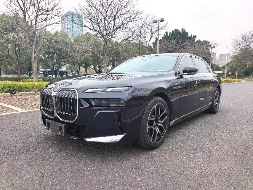 2023 BMW 7 Series 3.0T 272HP L6 8AT,autocango,china used car exporter,china ev exporter,chinese used car exporter,chinese used ev exporter