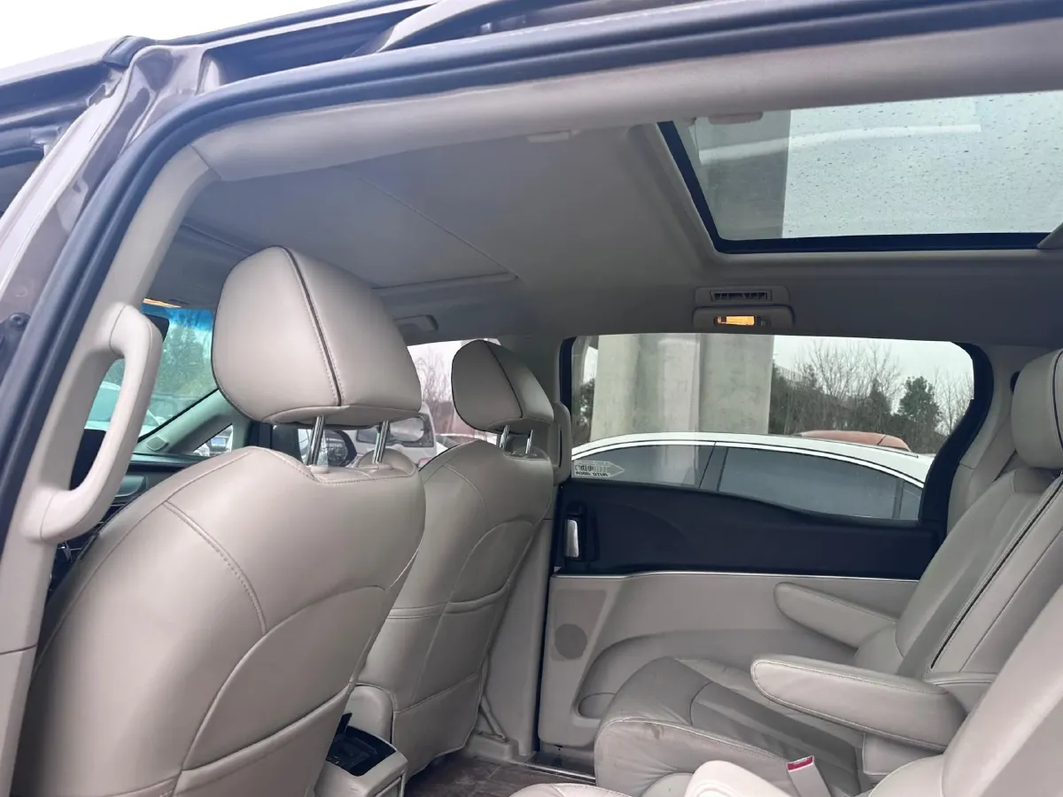 2020 Buick GL8 2.0T 237HP L4 9AT,autocango,china used car exporter,china ev exporter,chinese used car exporter,chinese used ev exporter