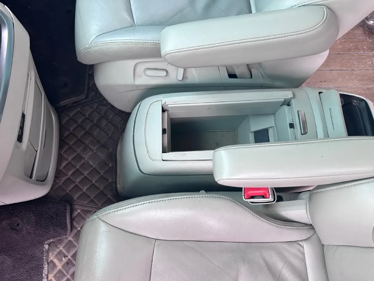 2020 Buick GL8 2.0T 237HP L4 9AT,autocango,china used car exporter,china ev exporter,chinese used car exporter,chinese used ev exporter