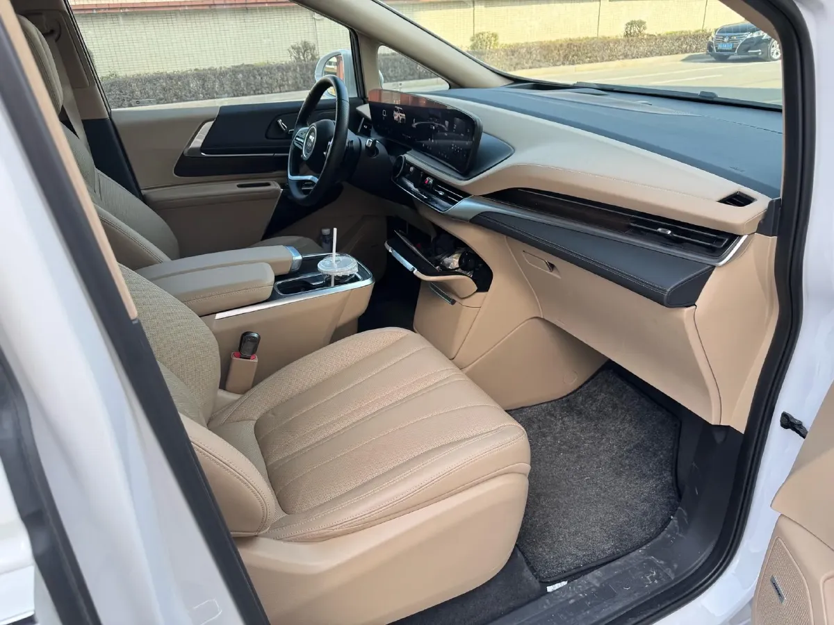 2023 Buick Century 2.0T 237HP L4 9AT,autocango,china used car exporter,china ev exporter,chinese used car exporter,chinese used ev exporter