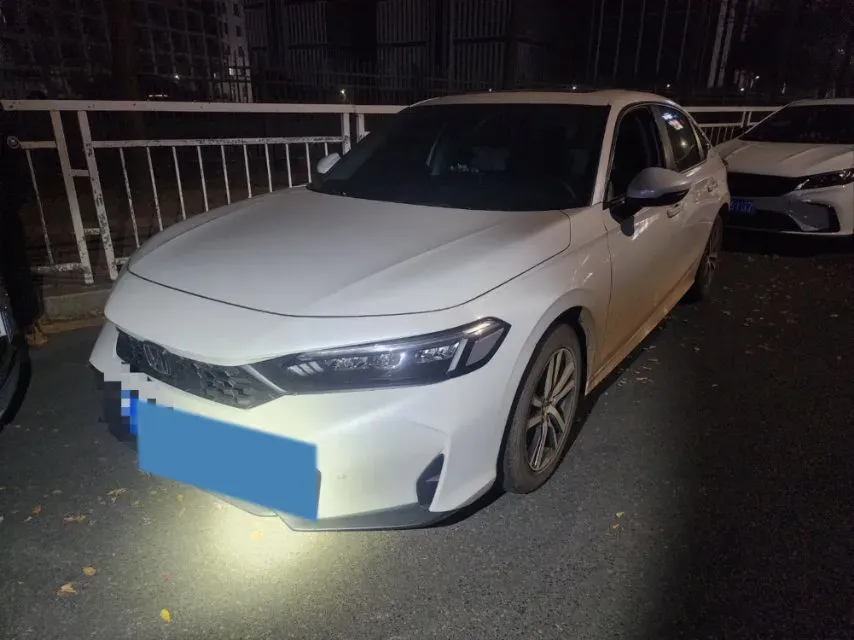 2025 Honda Civic 1.5T 182HP L4 CVT,autocango,china used car exporter,china ev exporter,chinese used car exporter,chinese used ev exporter