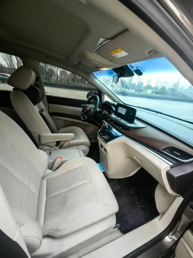 2023 Buick GL8 2.0T 237HP L4 9AT,autocango,china used car exporter,china ev exporter,chinese used car exporter,chinese used ev exporter