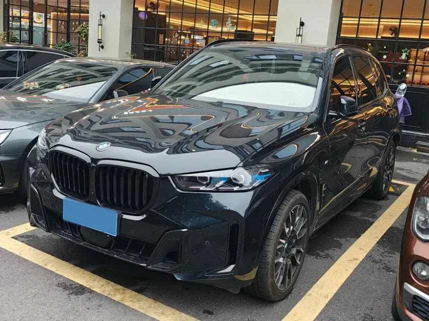 2025 BMW X5 3.0T 381HP L6 8AT,autocango,china used car exporter,china ev exporter,chinese used car exporter,chinese used ev exporter