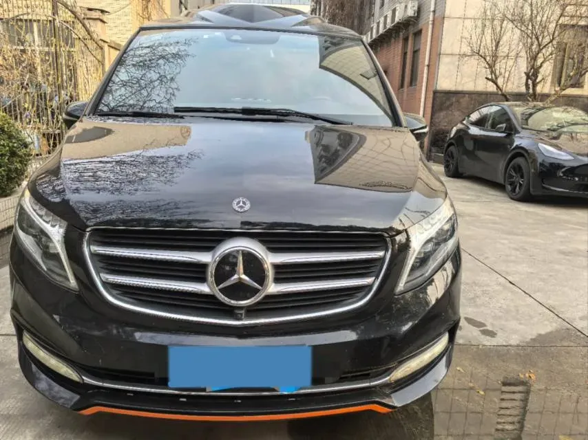 2018 Mercedes-Benz V Class 2.0T 211HP L4 7AT,autocango,china used car exporter,china ev exporter,chinese used car exporter,chinese used ev exporter