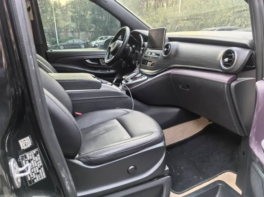 2018 Mercedes-Benz V Class 2.0T 211HP L4 7AT,autocango,china used car exporter,china ev exporter,chinese used car exporter,chinese used ev exporter