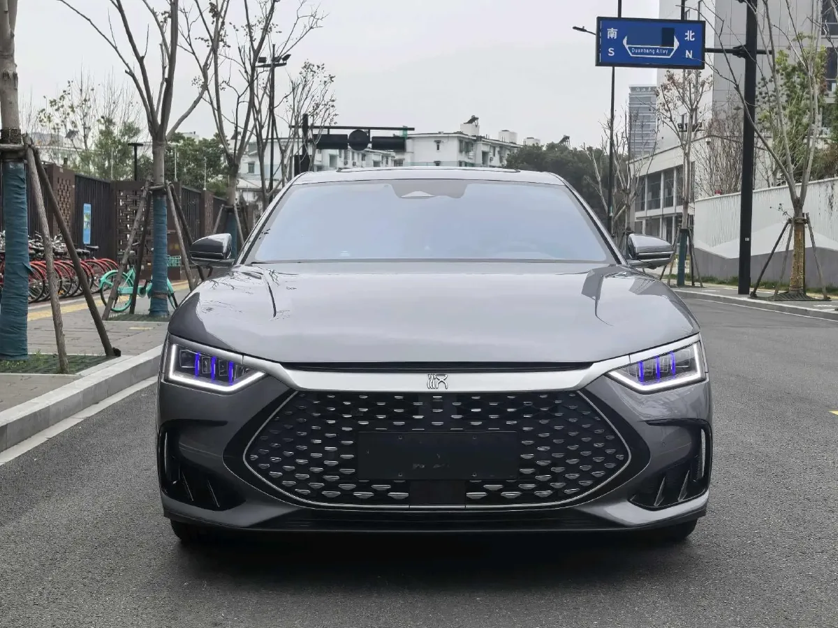 2022 Volkswagen Tiguan L 2.0T 186HP L4 7DCT,autocango,china used car exporter,china ev exporter,chinese used car exporter,chinese used ev exporter