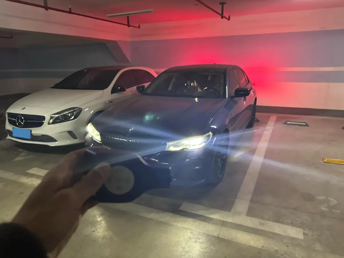 2020 BMW 3 Series 2.0T 184HP L4 8AT,autocango,china used car exporter,china ev exporter,chinese used car exporter,chinese used ev exporter