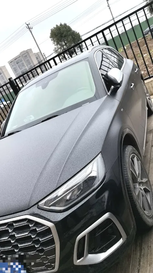 2022 Audi Q5L 2.0T 252HP L4 7DCT,autocango,china used car exporter,china ev exporter,chinese used car exporter,chinese used ev exporter