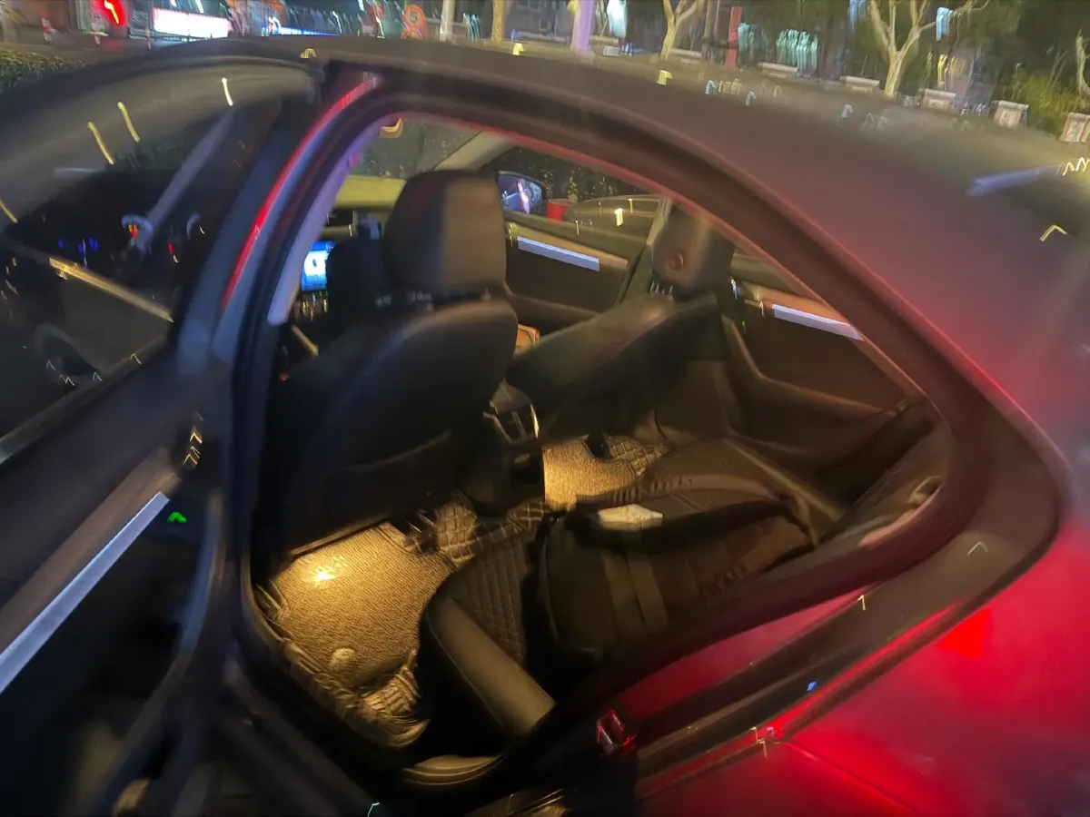 2019 Skoda Octavia 1.5L 113HP L4 5MT,autocango,china used car exporter,china ev exporter,chinese used car exporter,chinese used ev exporter