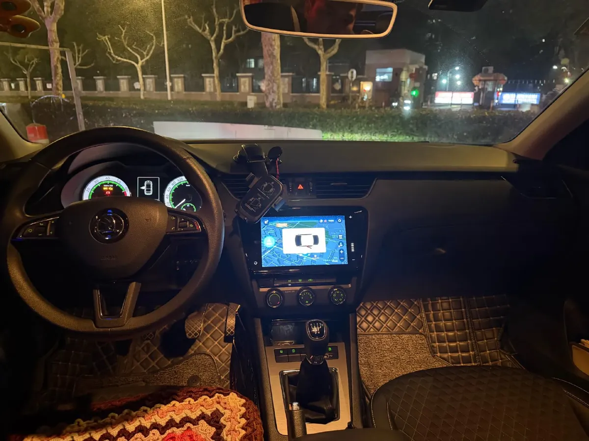 2019 Skoda Octavia 1.5L 113HP L4 5MT,autocango,china used car exporter,china ev exporter,chinese used car exporter,chinese used ev exporter