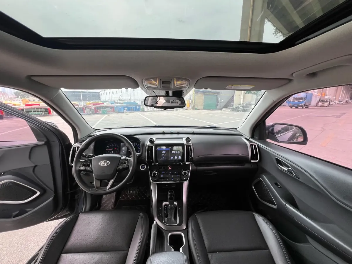2018 Hyundai ix35 2.0L 160HP L4 6AT,autocango,china used car exporter,china ev exporter,chinese used car exporter,chinese used ev exporter