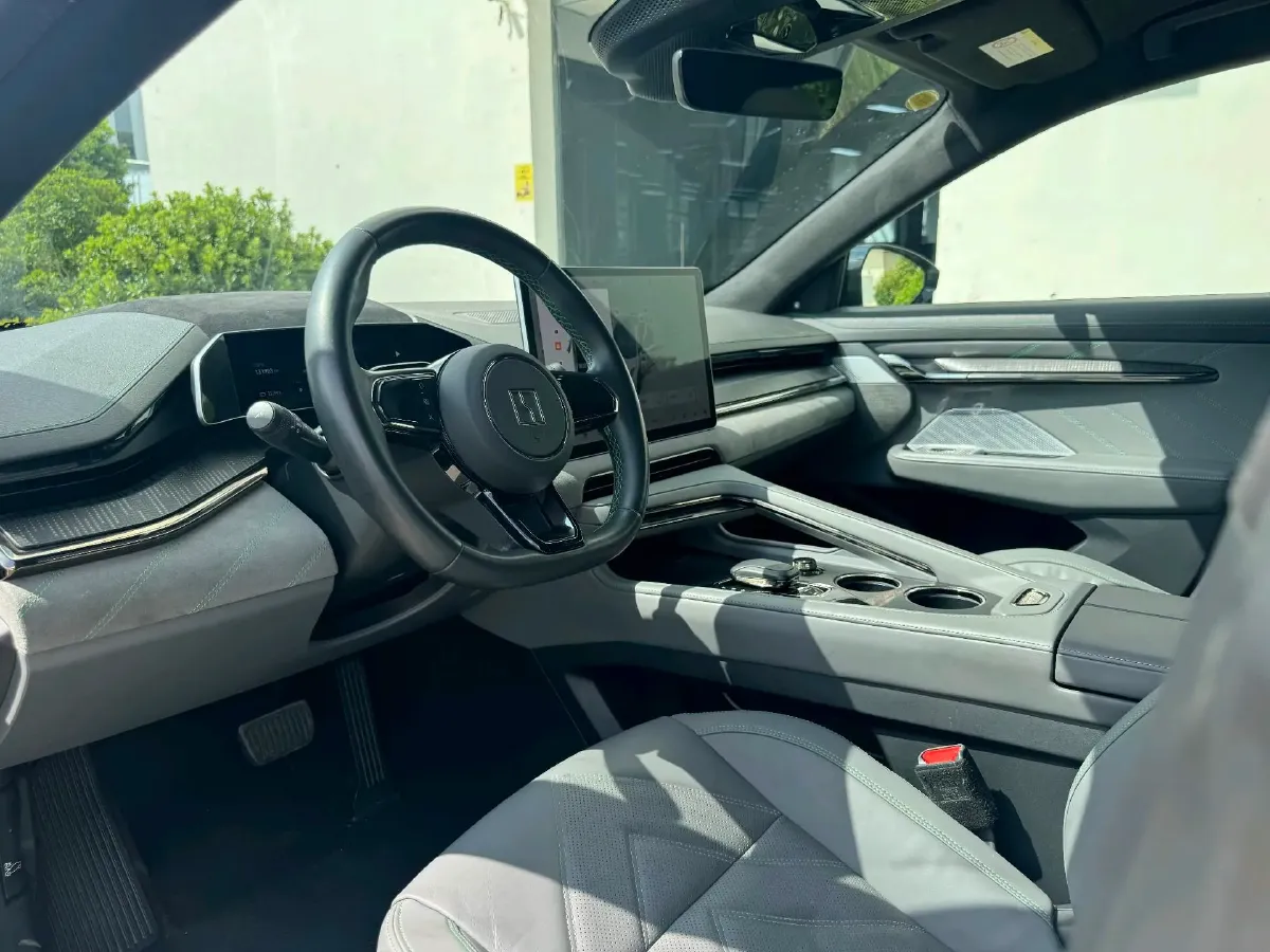 2022 Zeekr 001 BEV 100KWH,autocango,china used car exporter,china ev exporter,chinese used car exporter,chinese used ev exporter