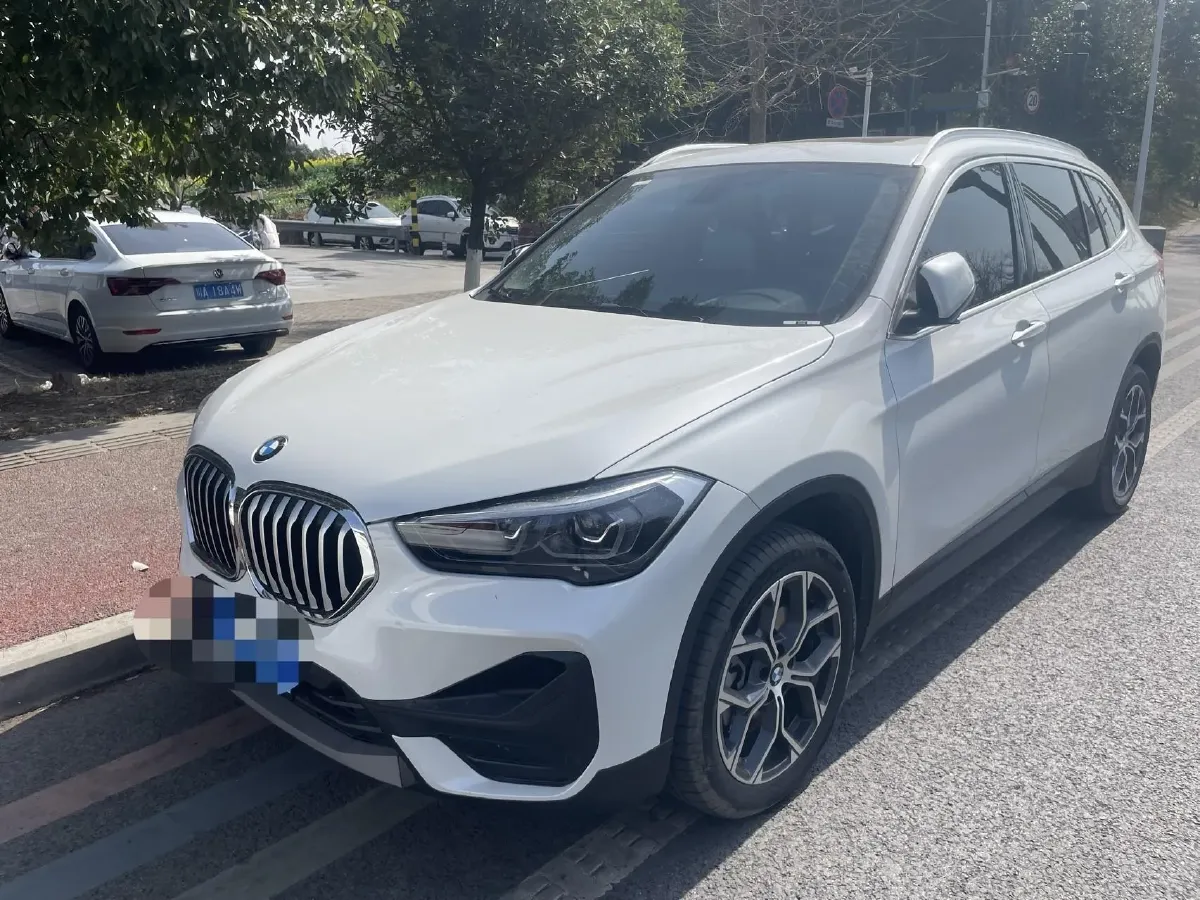 2022 BMW X1 2.0T 192HP L4 7DCT,autocango,china used car exporter,china ev exporter,chinese used car exporter,chinese used ev exporter