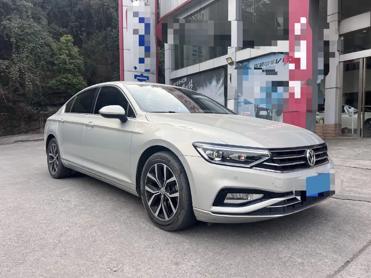 2020 Volkswagen Magotan 2.0T 186HP L4 7DCT,autocango,china used car exporter,china ev exporter,chinese used car exporter,chinese used ev exporter