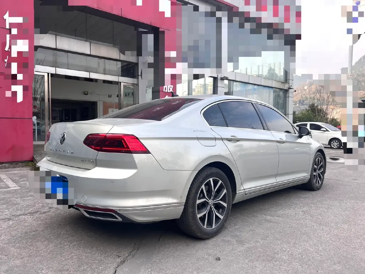 2020 Volkswagen Magotan 2.0T 186HP L4 7DCT,autocango,china used car exporter,china ev exporter,chinese used car exporter,chinese used ev exporter