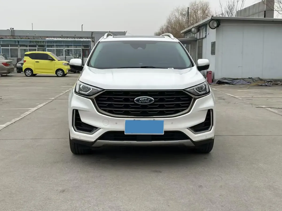 2021 Ford Edge 2.0T 245HP L4 8AT,autocango,china used car exporter,china ev exporter,chinese used car exporter,chinese used ev exporter