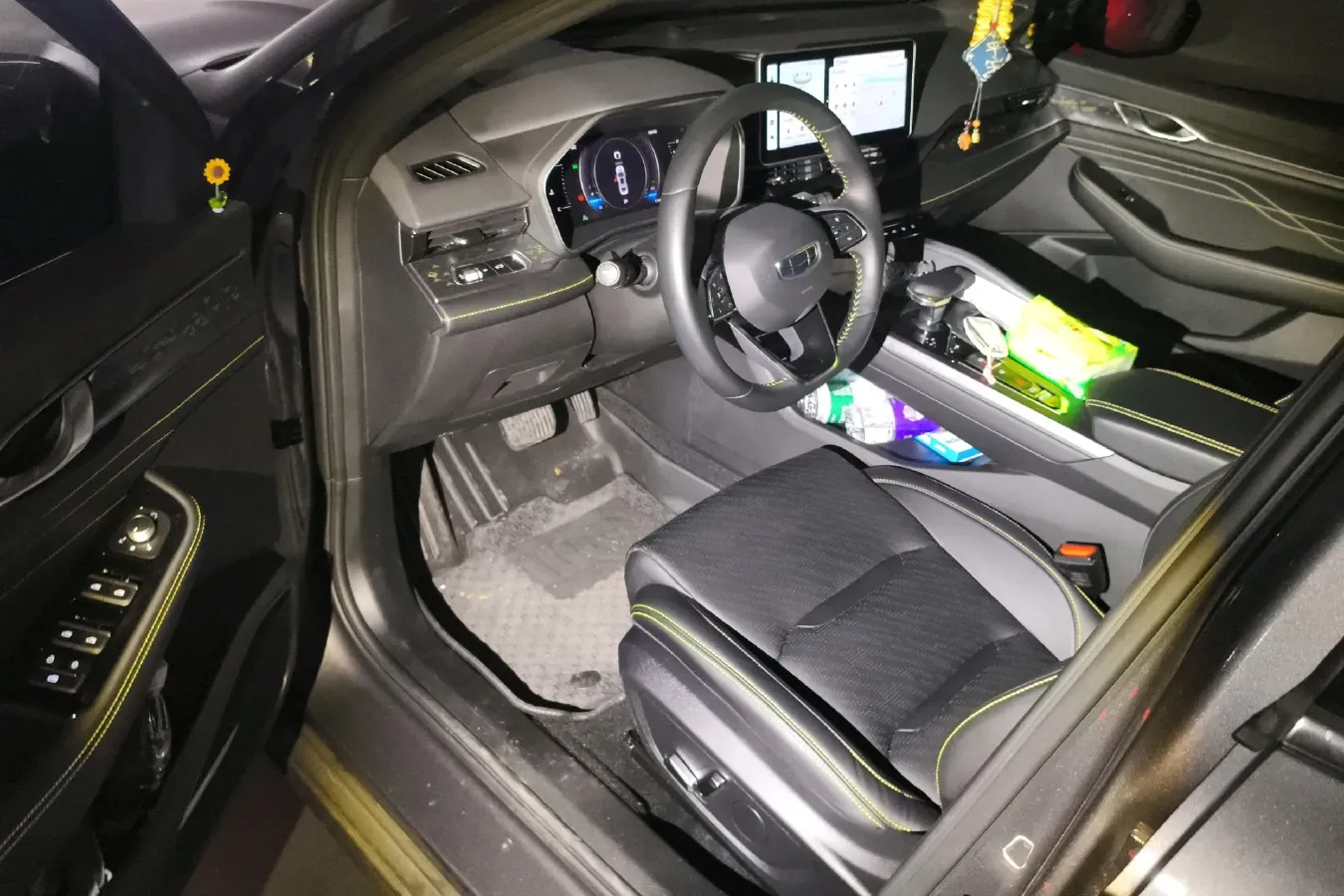 2023 Geely Preface 1.5T 181HP L4 7DCT,autocango,china used car exporter,china ev exporter,chinese used car exporter,chinese used ev exporter