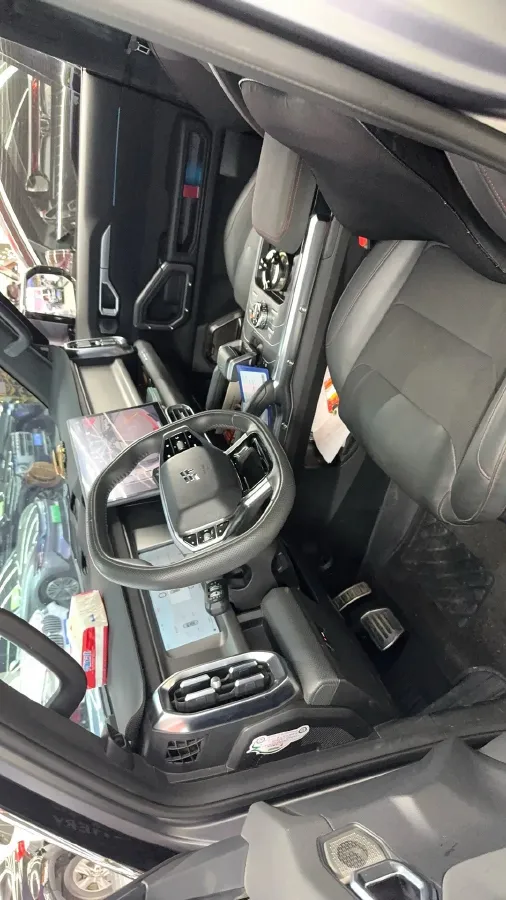 2023 Jetour Traveller 2.0T 254HP L4 7DCT,autocango,china used car exporter,china ev exporter,chinese used car exporter,chinese used ev exporter