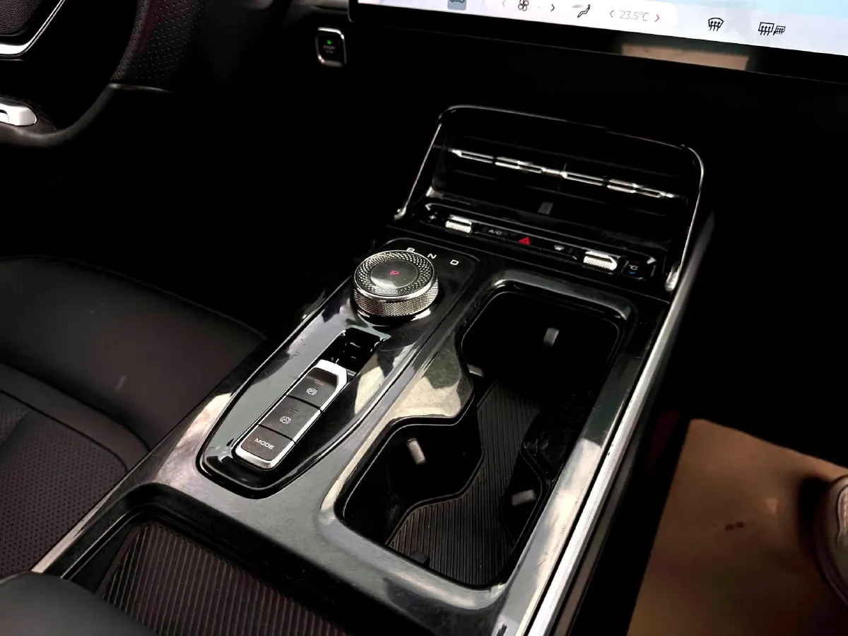 2024 WuLing XingGuang BEV 54.5KWH,autocango,china used car exporter,china ev exporter,chinese used car exporter,chinese used ev exporter