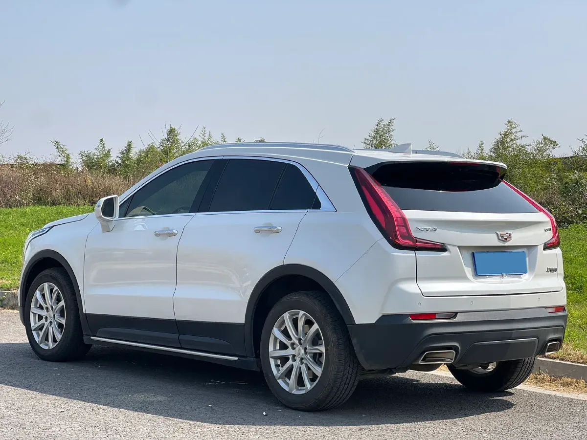 2020 Cadillac XT4 2.0T 241HP L4 9AT,autocango,china used car exporter,china ev exporter,chinese used car exporter,chinese used ev exporter