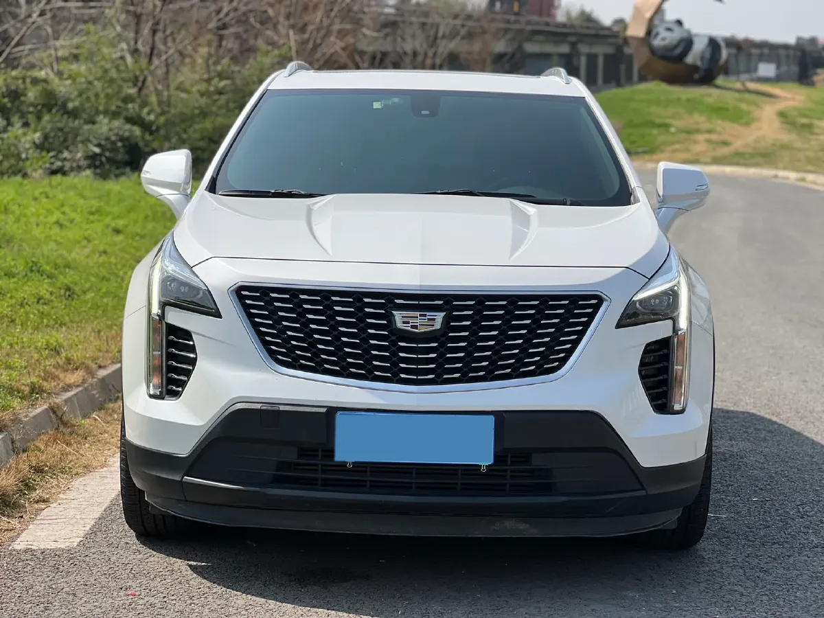 2020 Cadillac XT4 2.0T 241HP L4 9AT,autocango,china used car exporter,china ev exporter,chinese used car exporter,chinese used ev exporter