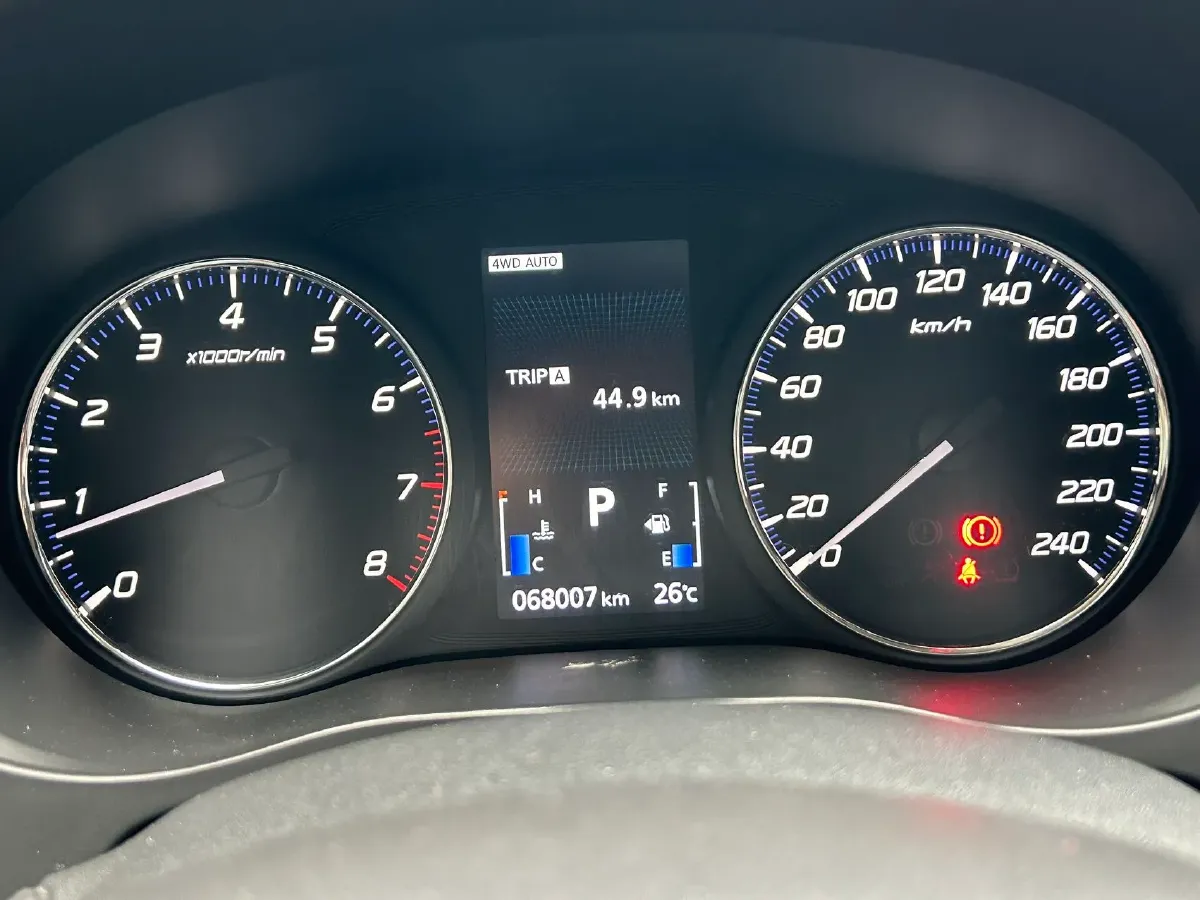 2018 Mitsubishi Outlander 2.4L 192HP L4 CVT,autocango,china used car exporter,china ev exporter,chinese used car exporter,chinese used ev exporter