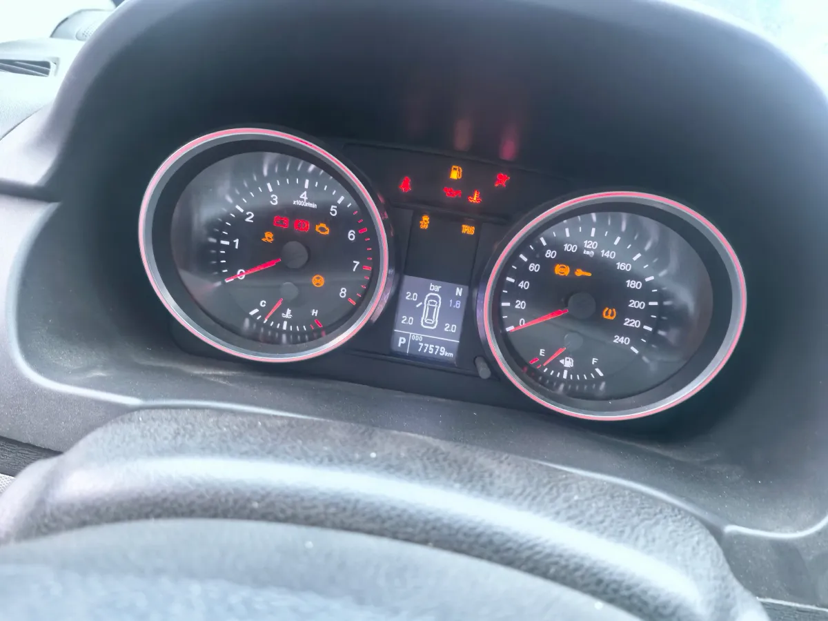 2018 Haval M6 1.5T 150HP L4 7DCT,autocango,china used car exporter,china ev exporter,chinese used car exporter,chinese used ev exporter