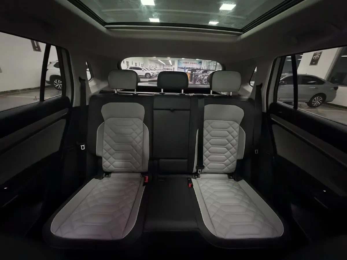 2023 Volkswagen Tayron 1.4T 150HP L4 7DCT,autocango,china used car exporter,china ev exporter,chinese used car exporter,chinese used ev exporter