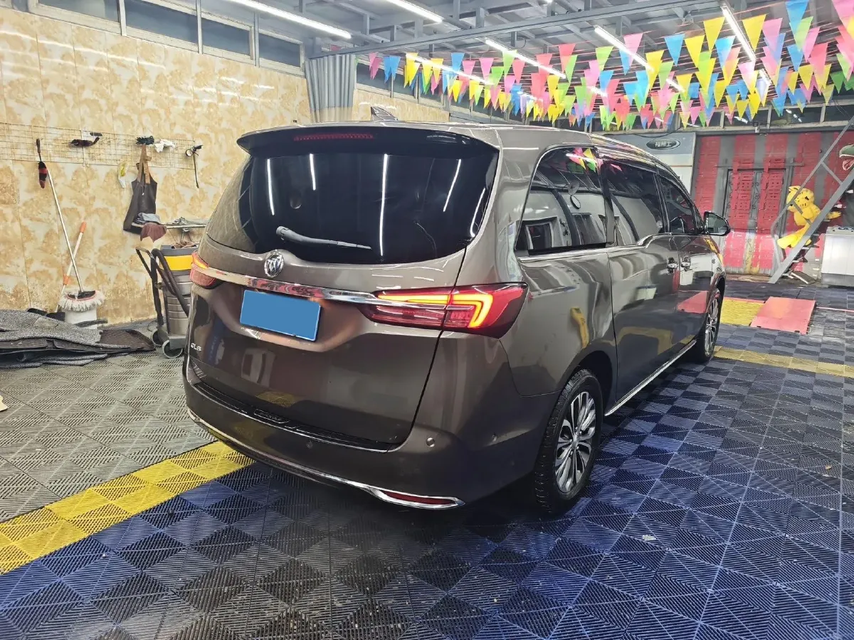 2023 Buick GL8 2.0T 237HP L4 9AT,autocango,china used car exporter,china ev exporter,chinese used car exporter,chinese used ev exporter