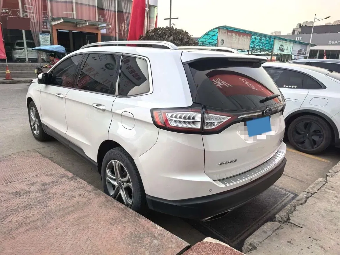 2018 Ford Edge 2.0T 245HP L4 6AT,autocango,china used car exporter,china ev exporter,chinese used car exporter,chinese used ev exporter