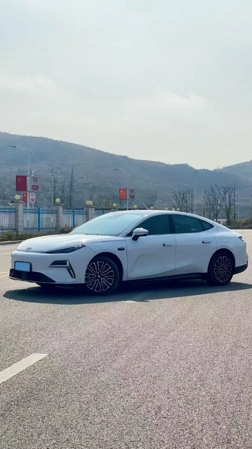 2025 Geely Galaxy Starshine 8 1.5L 112HP L4 1DHT PHEV,autocango,china used car exporter,china ev exporter,chinese used car exporter,chinese used ev exporter