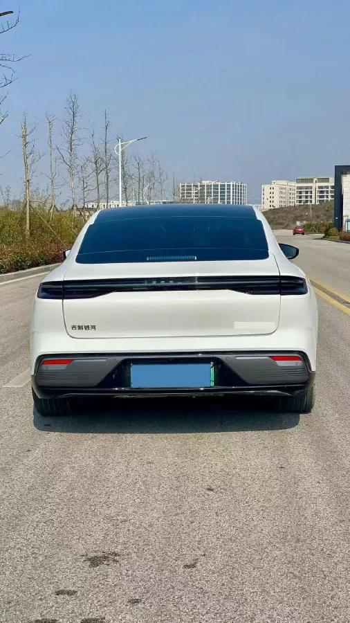 2025 Geely Galaxy Starshine 8 1.5L 112HP L4 1DHT PHEV,autocango,china used car exporter,china ev exporter,chinese used car exporter,chinese used ev exporter