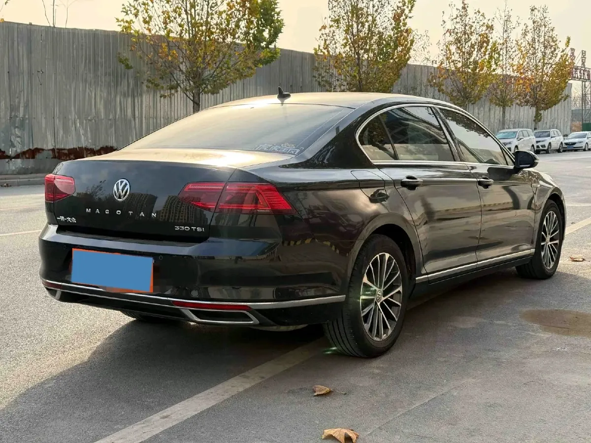 2020 Volkswagen Magotan 2.0T 186HP L4 7DCT,autocango,china used car exporter,china ev exporter,chinese used car exporter,chinese used ev exporter