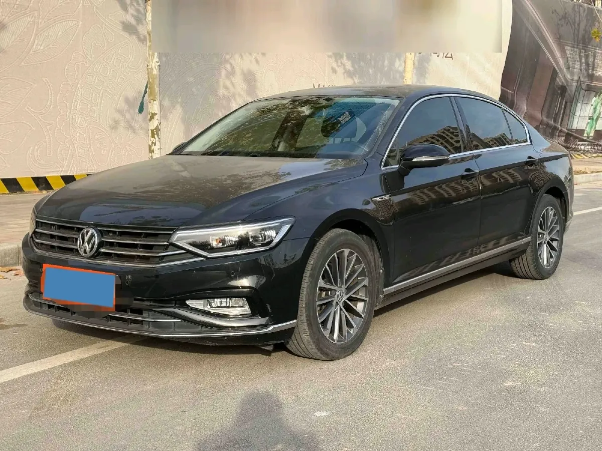 2020 Volkswagen Magotan 2.0T 186HP L4 7DCT,autocango,china used car exporter,china ev exporter,chinese used car exporter,chinese used ev exporter