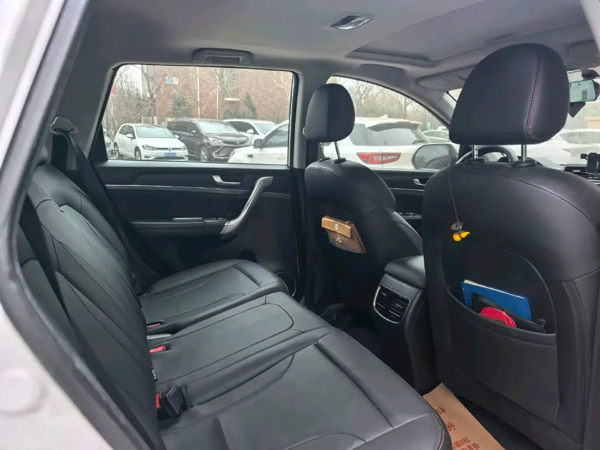 2019 Haval M6 1.5T 150HP L4 7DCT,autocango,china used car exporter,china ev exporter,chinese used car exporter,chinese used ev exporter