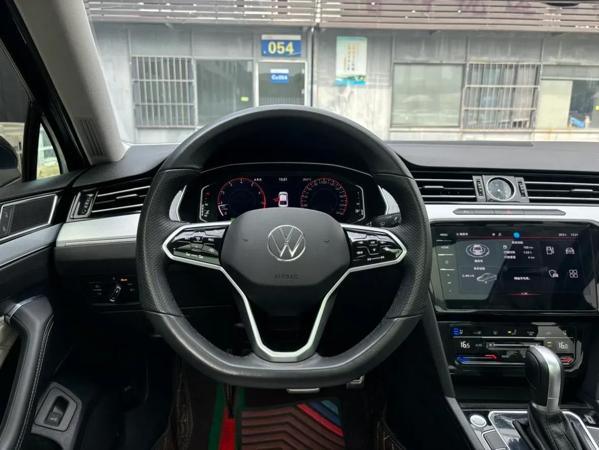 2023 Volkswagen Magotan 2.0T 186HP L4 7DCT,autocango,china used car exporter,china ev exporter,chinese used car exporter,chinese used ev exporter