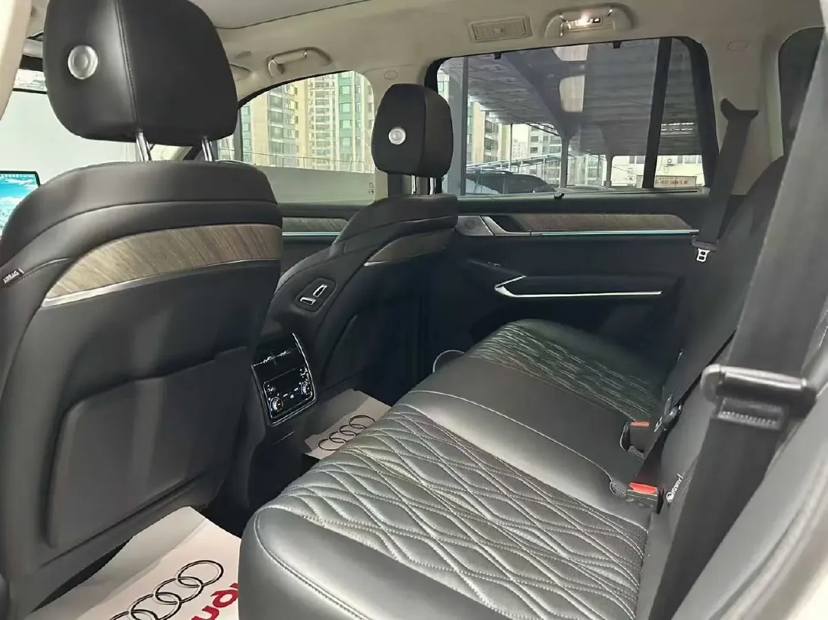 2022 Tank 500 3.0T 360HP V6 9AT,autocango,china used car exporter,china ev exporter,chinese used car exporter,chinese used ev exporter