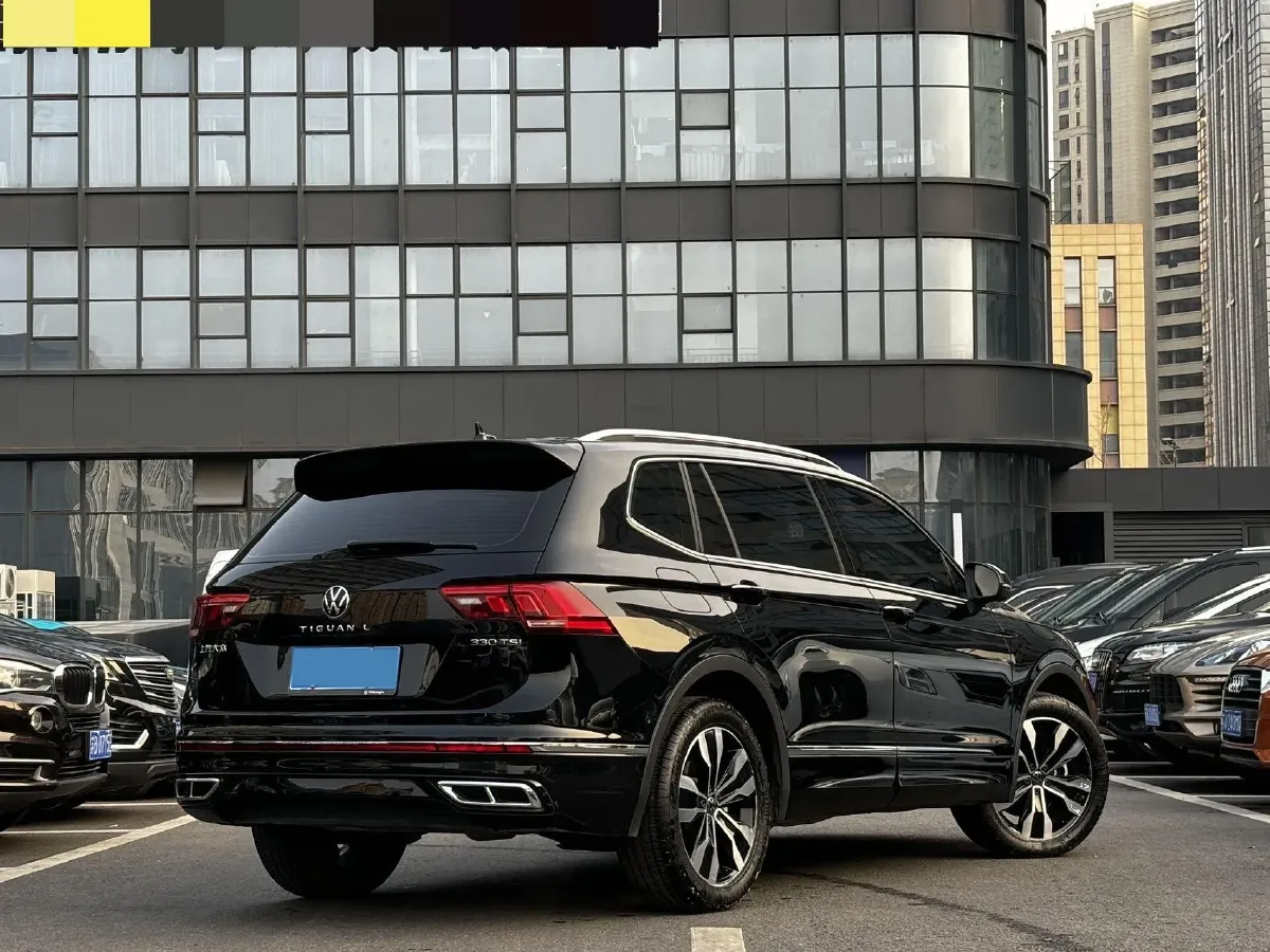 2025 Volkswagen Tiguan L 2.0T 186HP L4 7DCT,autocango,china used car exporter,china ev exporter,chinese used car exporter,chinese used ev exporter