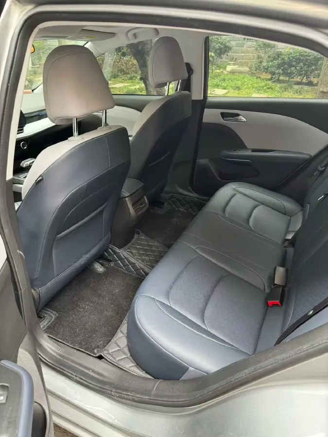 2024 Chevrolet Monza 1.5L 113HP L4 6DCT,autocango,china used car exporter,china ev exporter,chinese used car exporter,chinese used ev exporter