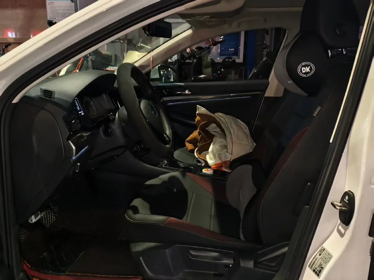 2021 Volkswagen Bora 1.5L 113HP L4 6AT,autocango,china used car exporter,china ev exporter,chinese used car exporter,chinese used ev exporter