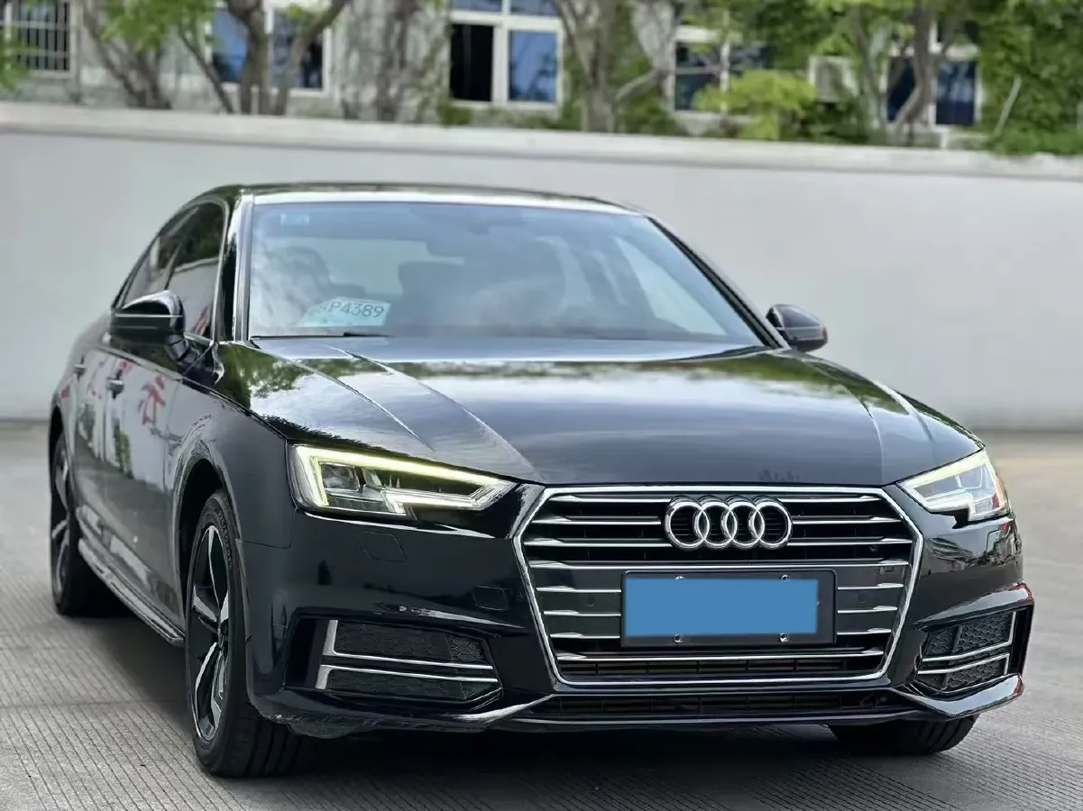 2019 Audi A4L 2.0T 190HP L4 7DCT,autocango,china used car exporter,china ev exporter,chinese used car exporter,chinese used ev exporter