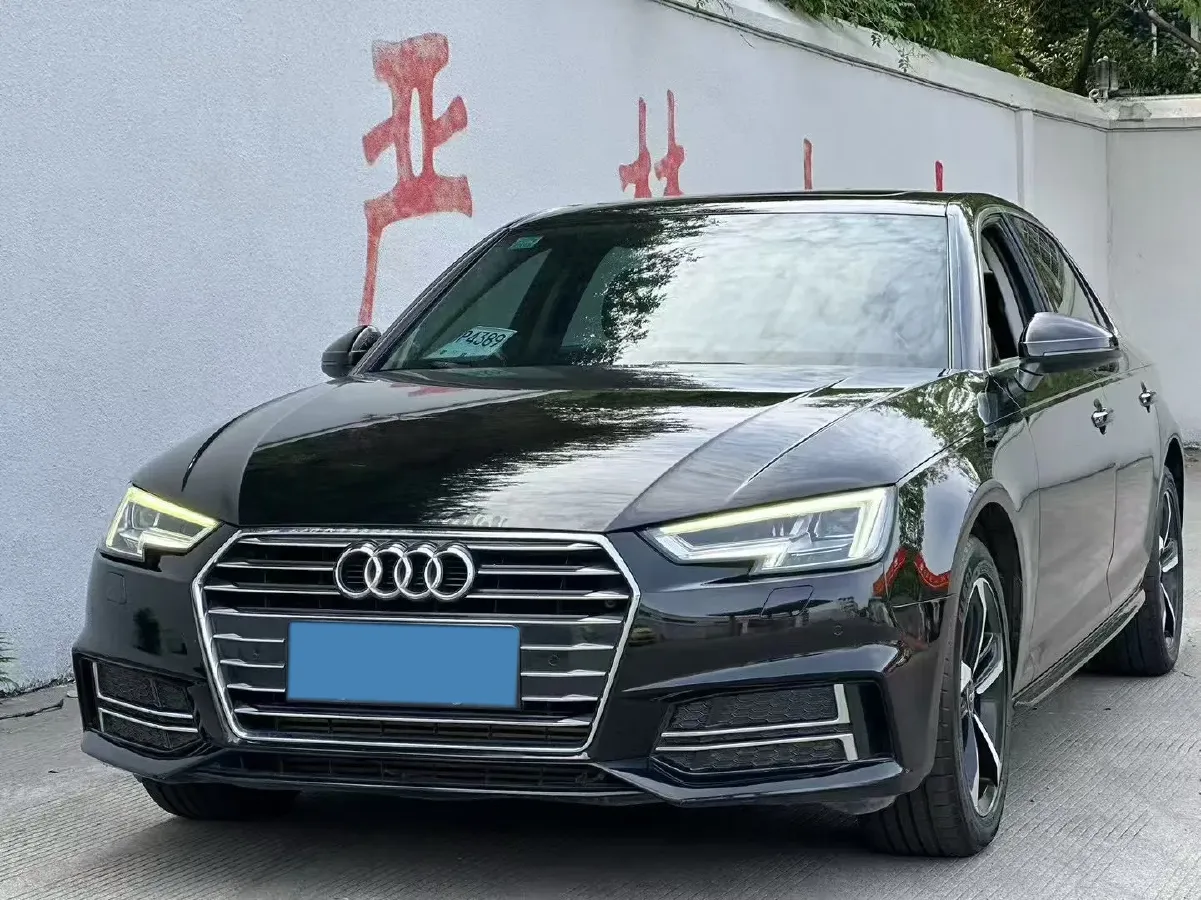 2019 Audi A4L 2.0T 190HP L4 7DCT,autocango,china used car exporter,china ev exporter,chinese used car exporter,chinese used ev exporter